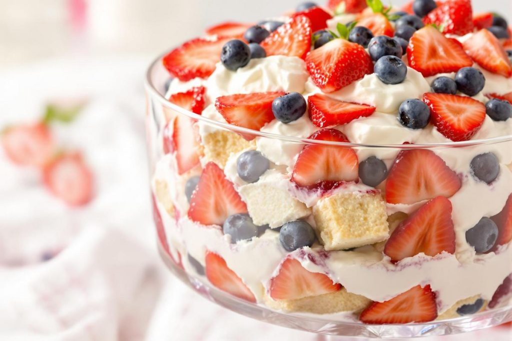 Recette de bagatelle aux fraises facile et gourmande.jpg